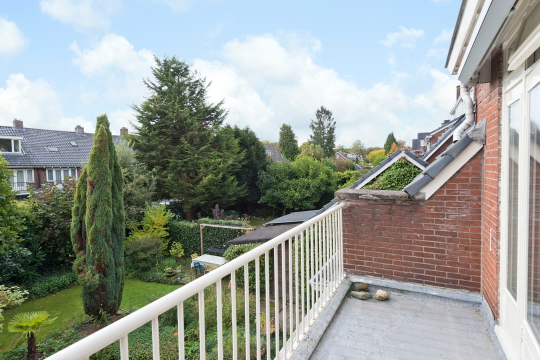 Photo 46 of Julianalaan 72