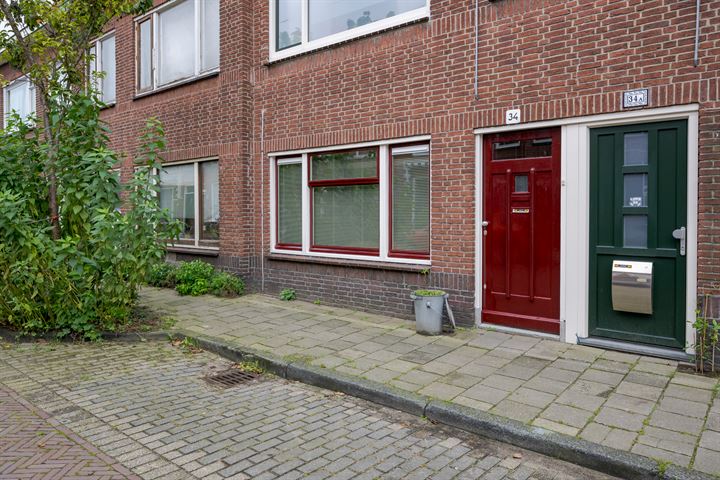 View photo 9 of Roemer Visscherstraat 34