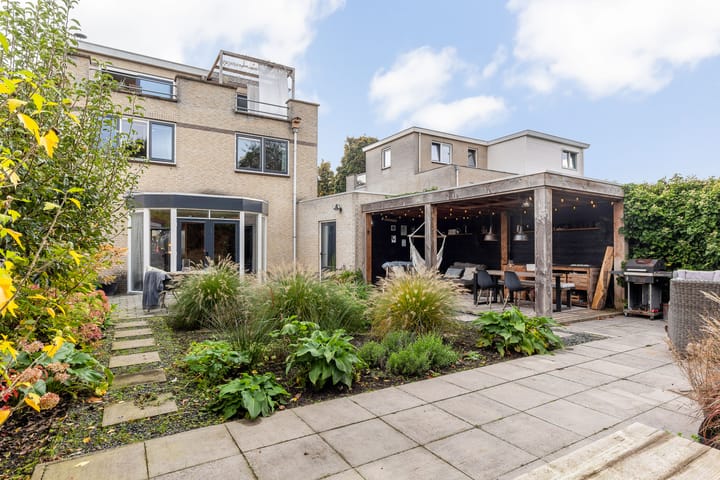 Foto 1 van Smaragd 29