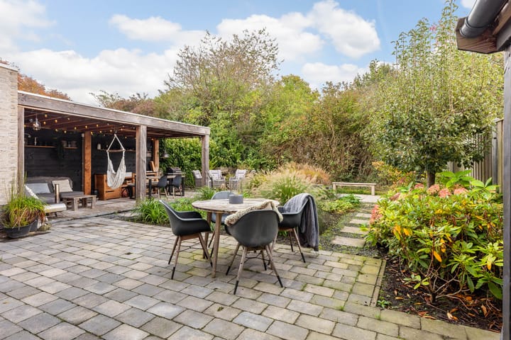 Foto 2 van Smaragd 29