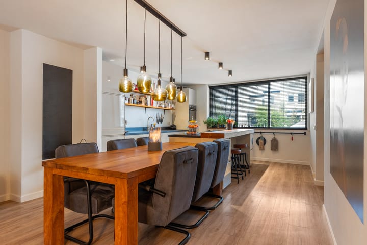 Foto 10 van Smaragd 29