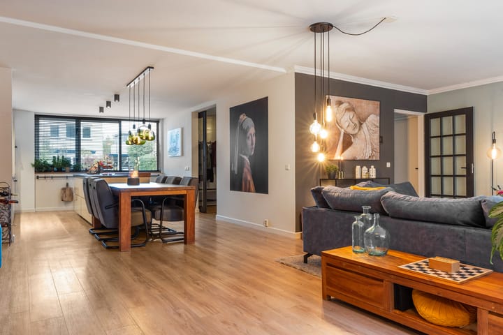 Foto 11 van Smaragd 29