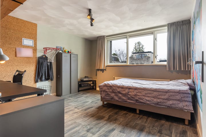 Foto 18 van Smaragd 29