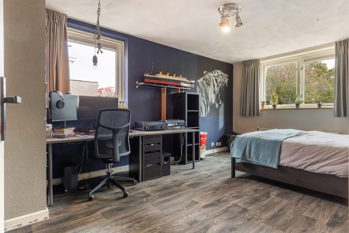 Foto 19 van Smaragd 29