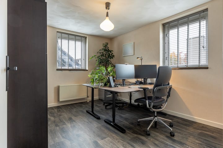 Foto 20 van Smaragd 29