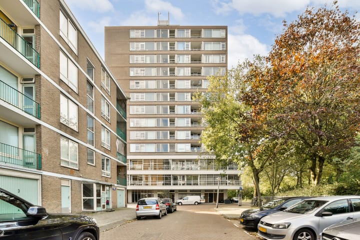 Photo 23 of Maassluisstraat 396