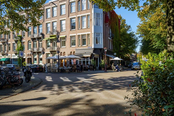 View photo 37 of Valeriusstraat 89-H