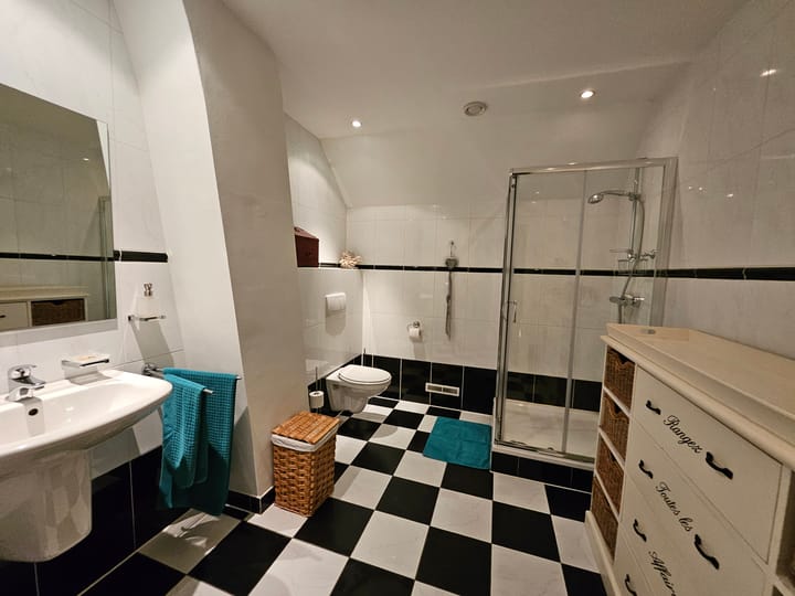 Photo 38 of Loksheuvelseweg 1