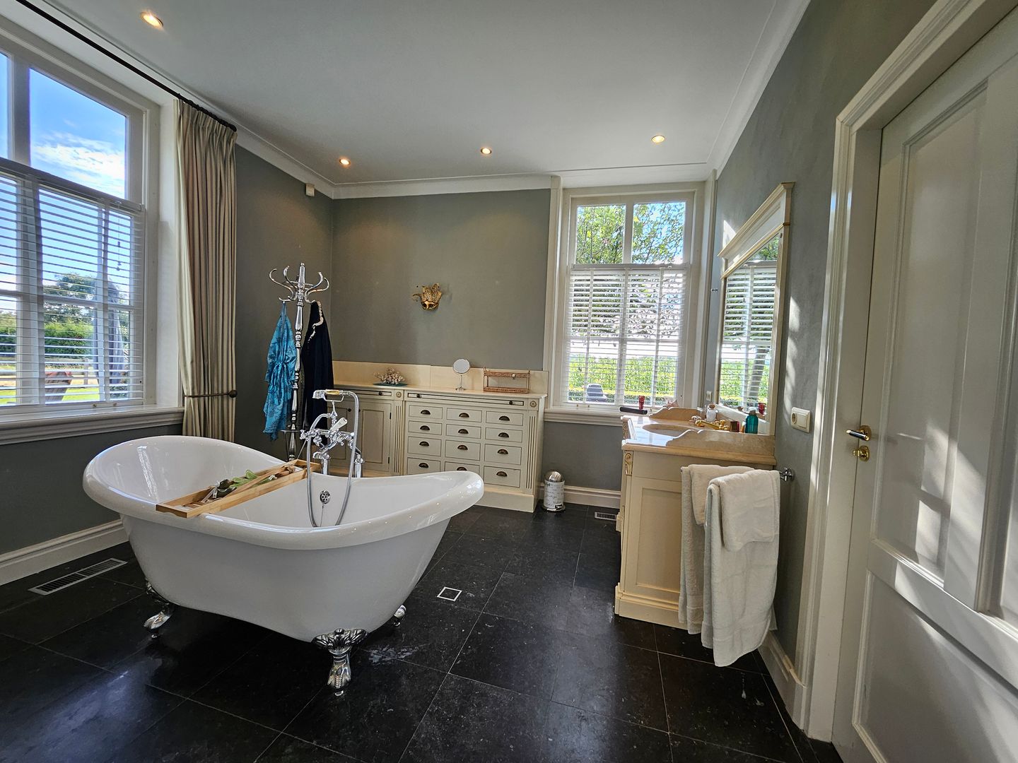 Foto 29 van Loksheuvelseweg 1