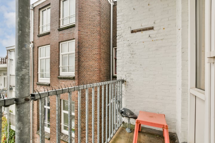 View photo 23 of Witte de Withstraat 121-3