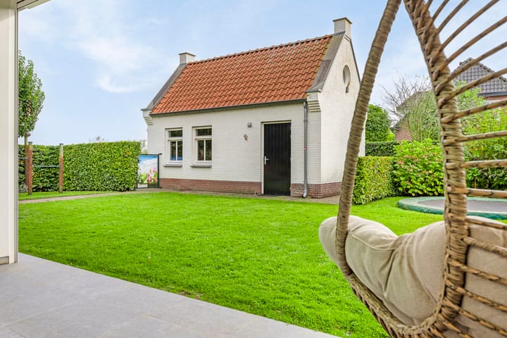 Foto 64 van Averbodeweg 7-A