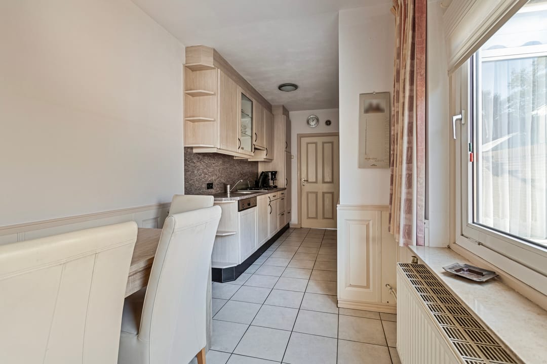 Photo 8 of Prof. R. Regoutstraat 51