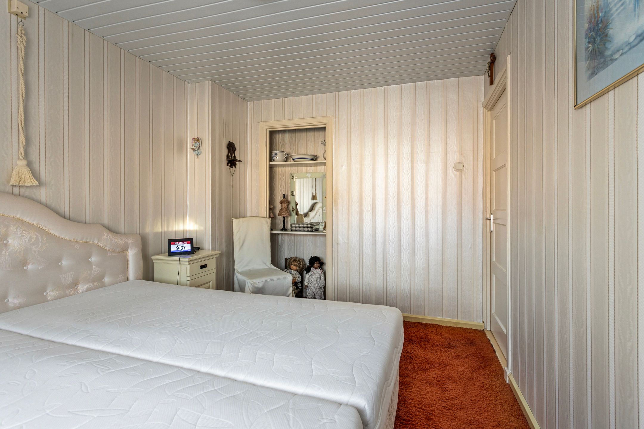 Photo 12 of Prof. R. Regoutstraat 51