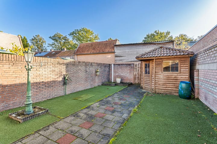 Foto 19 van Prof. R. Regoutstraat 51