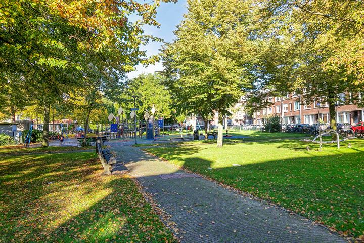 Bekijk foto 34 van Belgischestraat 48-C