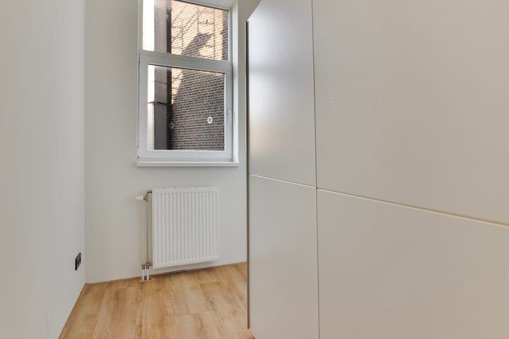 Foto 22 van 2e Middellandstraat 9-A02