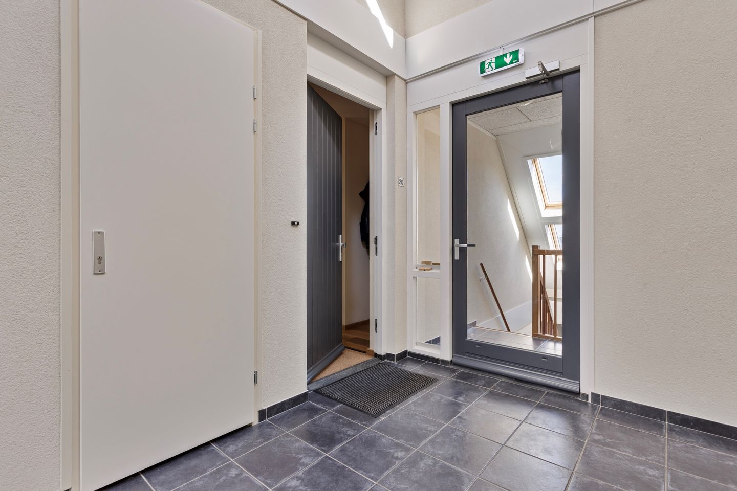 Photo 4 of Agthoven 20