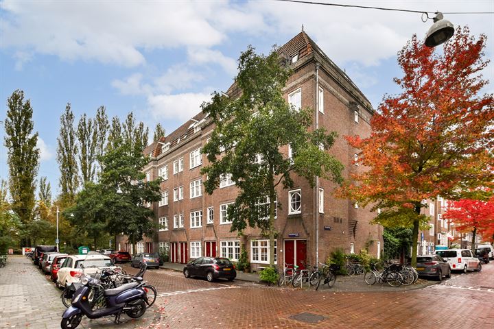 View photo 27 of Knollendamstraat 88