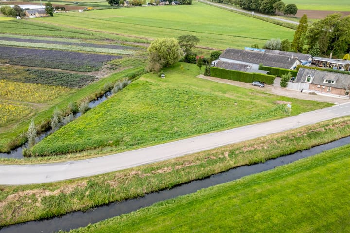 Photo 2 of Wellseindsestraat