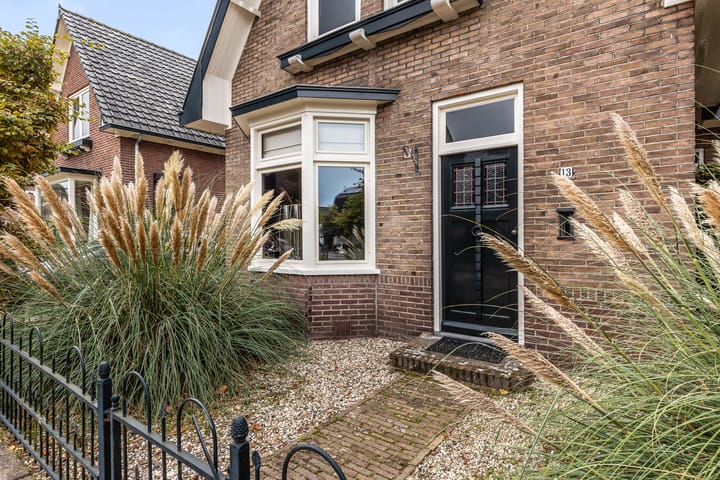 Foto 30 van Bloemheuvellaan 13