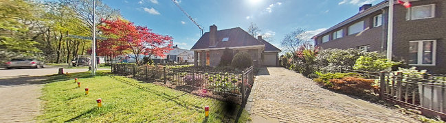 Bekijk 360° foto van Voortuin van Heer en Beekstraat 23