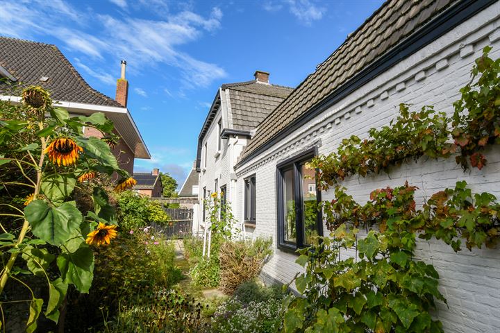 View photo 47 of Burg. Vullersstraat 12