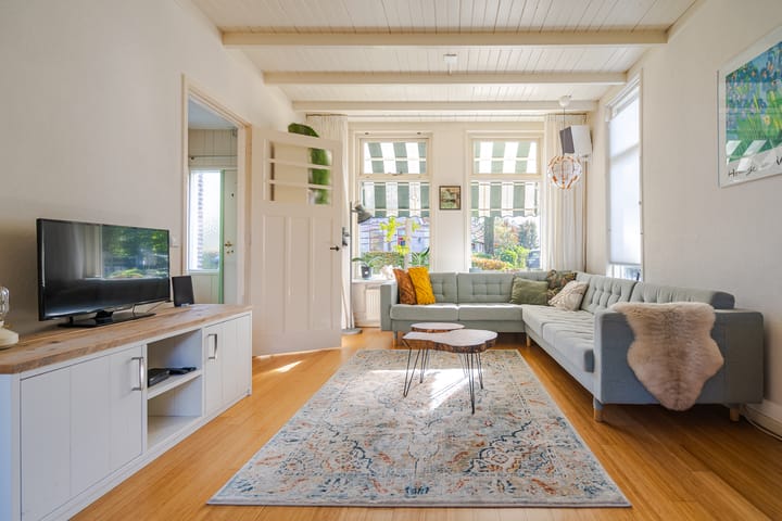 Photo 2 of Dorpsstraat 210