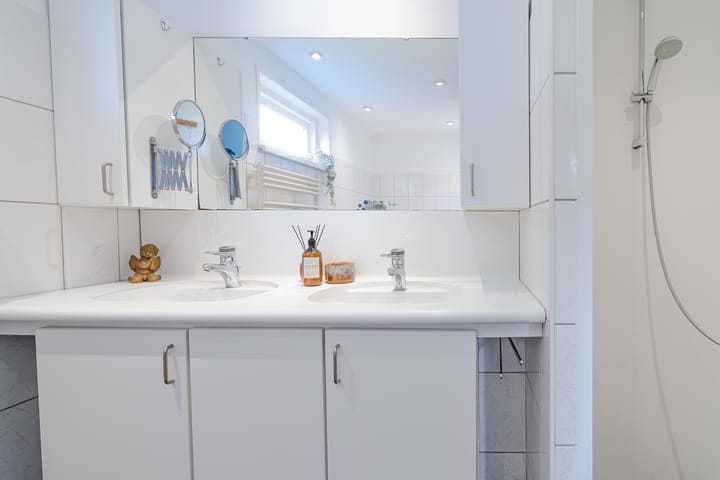 Photo 11 of Dorpsstraat 210