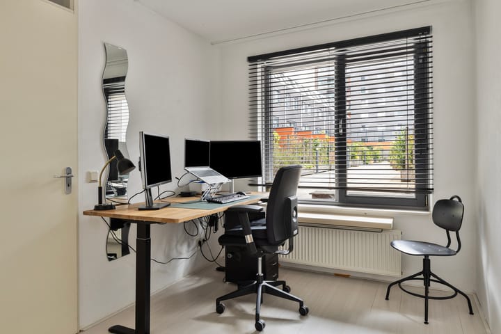 Foto 19 van Nina Simonestraat 54