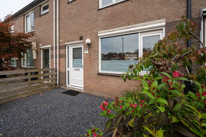 Photo 33 of Schaesbergstraat 36