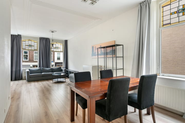 Foto 3 van Van Oldenbarneveltstraat 142-B01