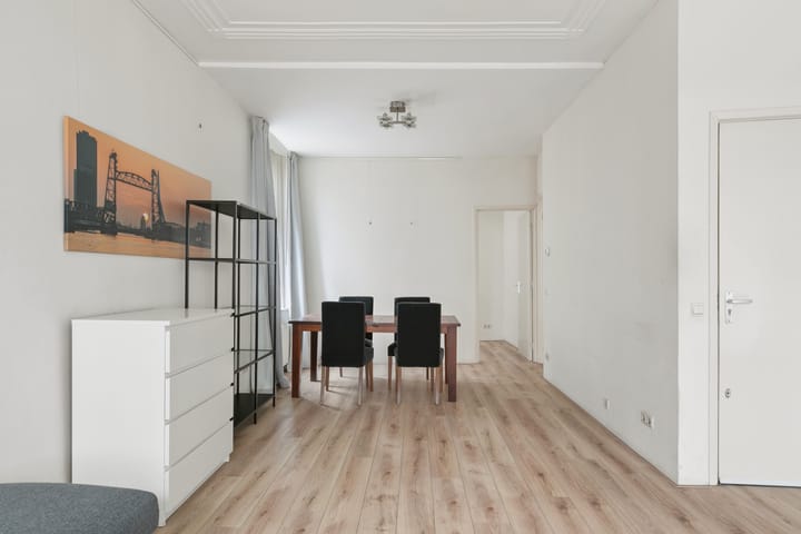 Foto 4 van Van Oldenbarneveltstraat 142-B01