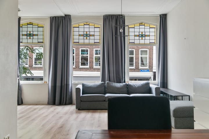 Foto 7 van Van Oldenbarneveltstraat 142-B01