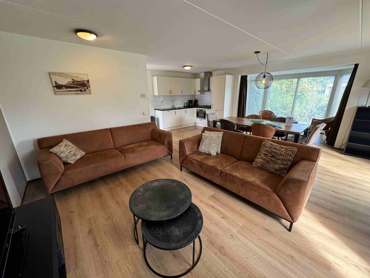 Foto 4 van Droge Wijmersweg 5-215