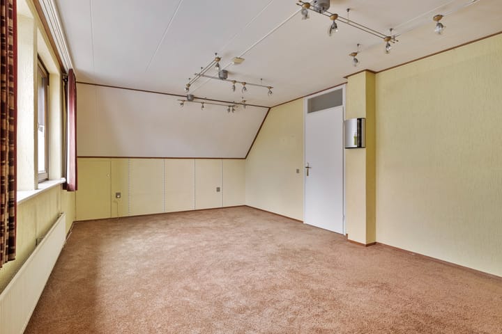 Foto 21 van Van Raethof 1