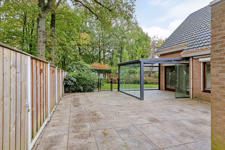 Foto 29 van Van Raethof 1