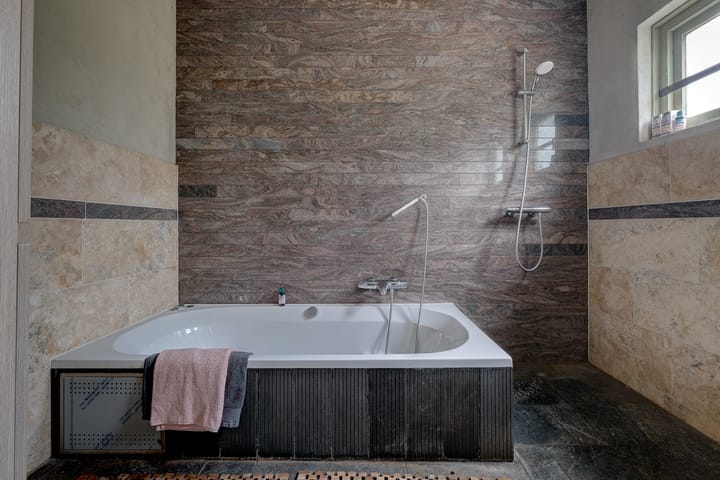 Foto 22 van Lonerstraat 106