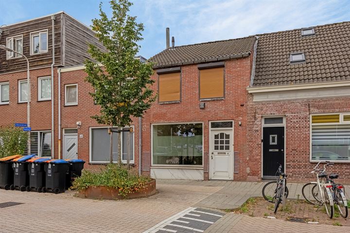 View photo 27 of Veestraat 41