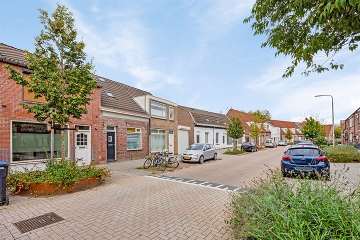 View photo 29 of Veestraat 41