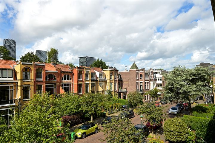 Bekijk foto 35 van Emmastraat 84