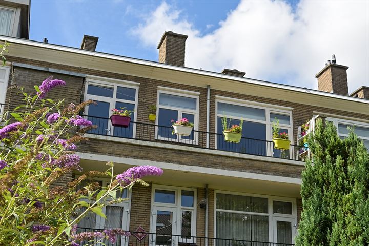 Bekijk foto 48 van Emmastraat 84