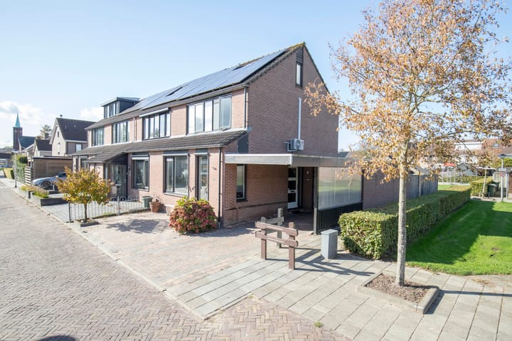 Foto 1 van Karwij 26