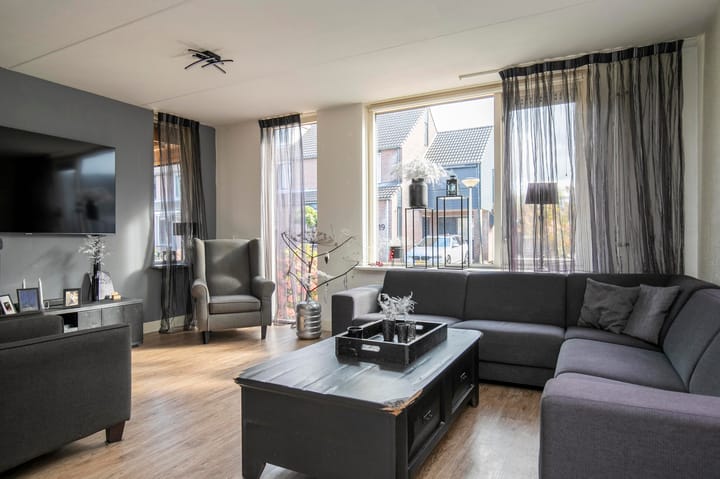 Foto 13 van Karwij 26