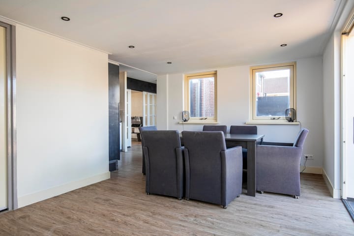 Foto 19 van Karwij 26