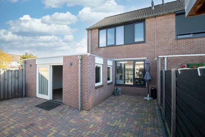 Foto 24 van Karwij 26