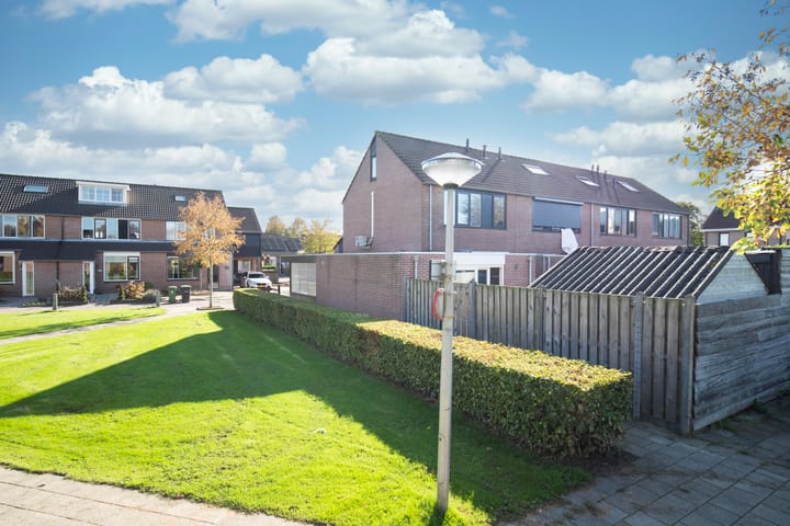 Foto 30 van Karwij 26