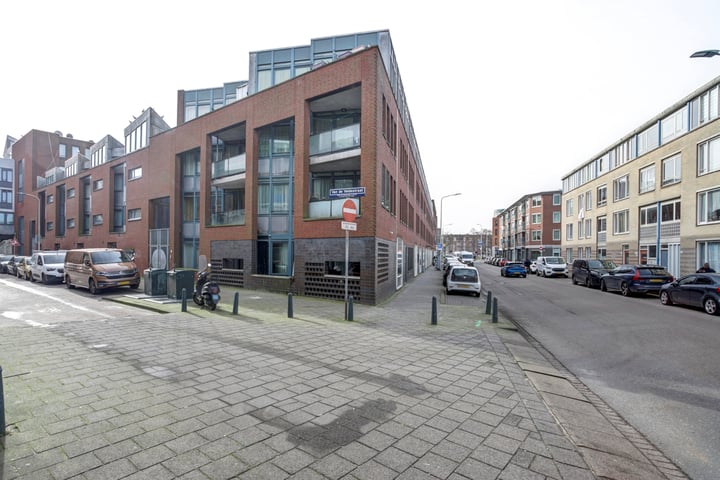 Bekijk foto 4 van Ruijsdaelstraat 114