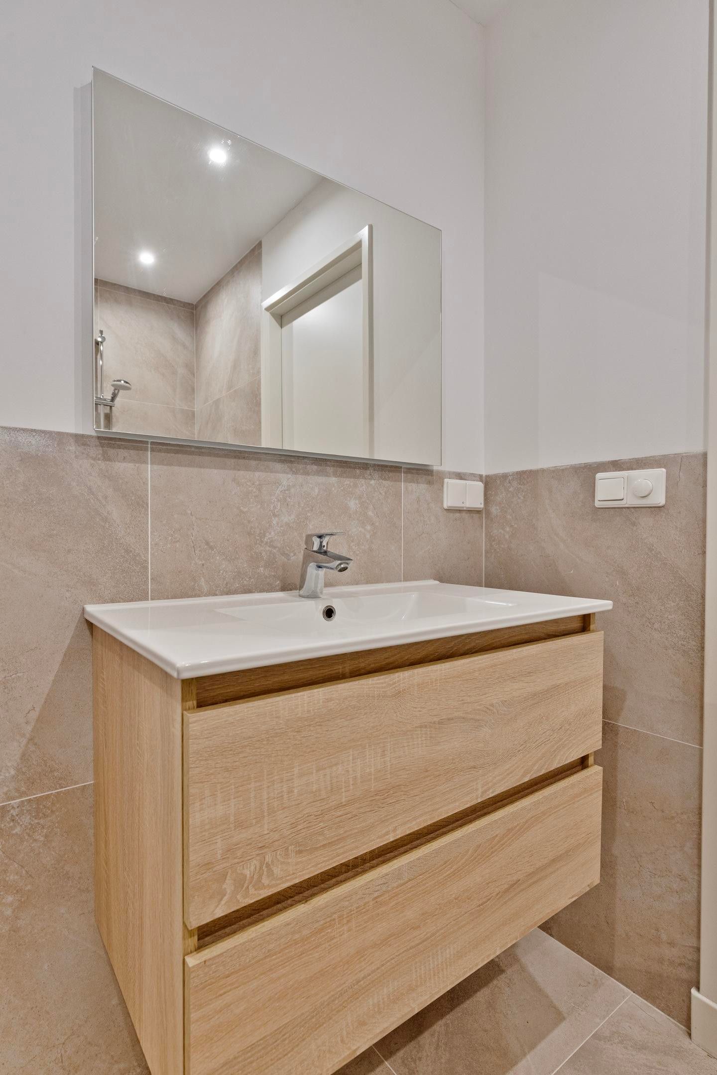 Foto 29 van Schouwenselaan 117