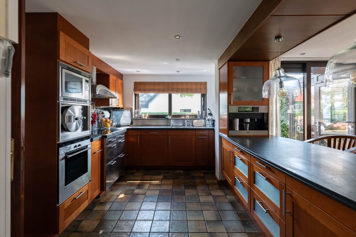 Photo 17 of Bastion 7