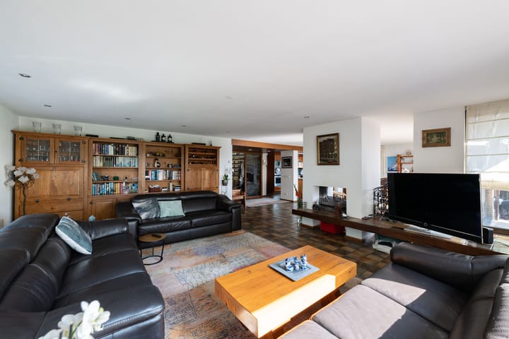 Photo 23 of Bastion 7